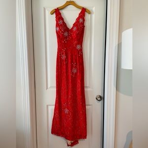 Gorgeous Jovani Red Fitted Lace Sheath Gown Dress size 2
